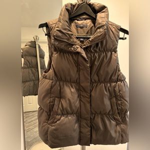 Gap Puffer Vest - Full Zip & Snap